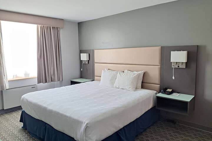 Room 22 of 66