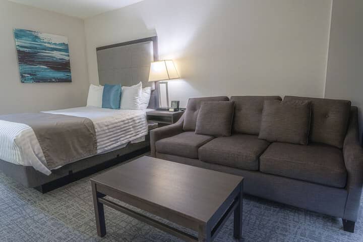 Room 3 of 68