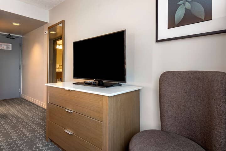 Room 26 of 66